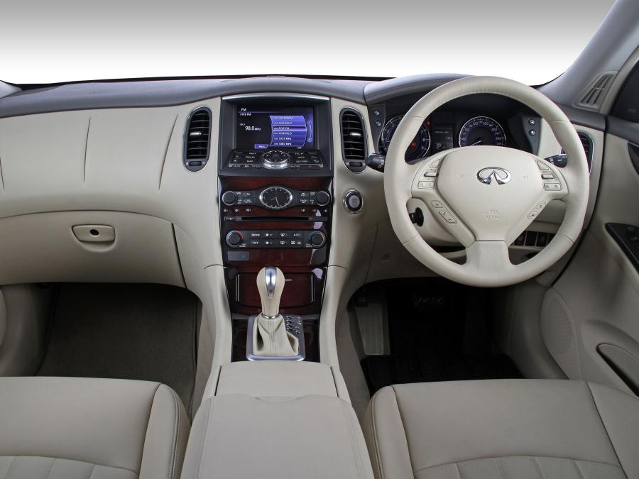  Infiniti EX37 2012 года  (ZA) (фото 7 из 9)